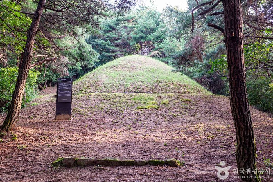 Eosukmyo Tomb, Sunheung, Yeongju