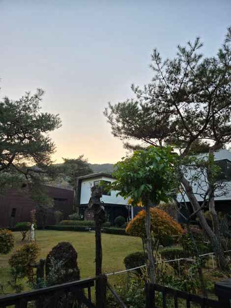 평창_비움펜션_외부전경 (1).jpg