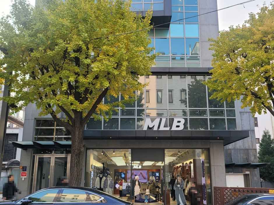 [事後免税店] MLB・カロスキル店(MLB 가로수길점)