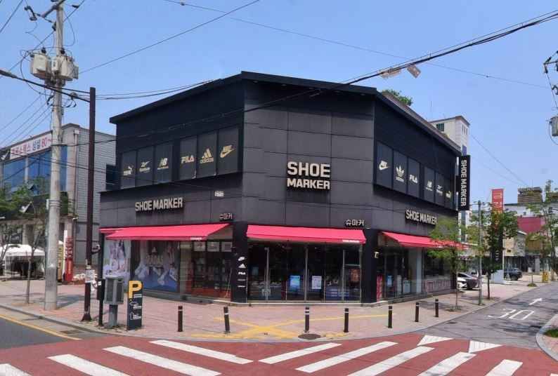 [事後免税店]SHOEMARKER（シューマーカー）・テグソンソ（大邱城西）店