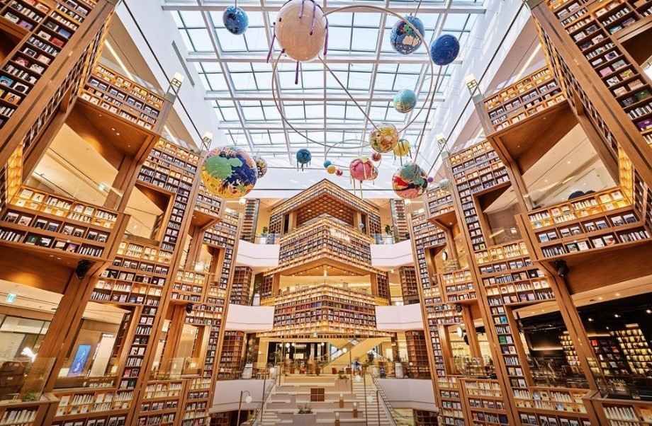 [事後免税店] codes combine（コデスコンバイン）インナーウェア・スターフィールドスウォン（水原）店(코데즈컴바인 스타필드 수원점)