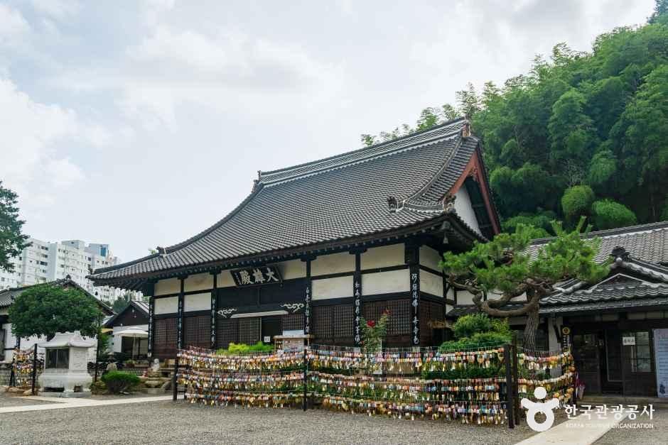 동국사(군산) - 전북특별자치도 군산시 동국사길 16 관광 명소