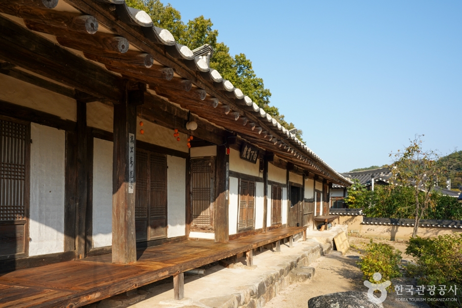 白霞旧廬