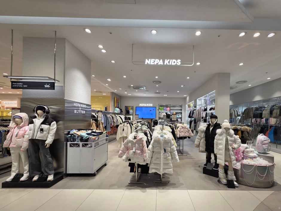 네파키즈 롯데프리미엄아울렛 파주점