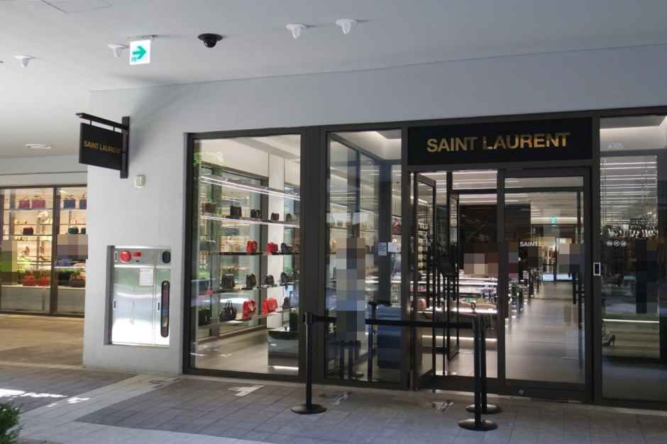 サンローラン ロッテプレミアムアウトレット東釜山店