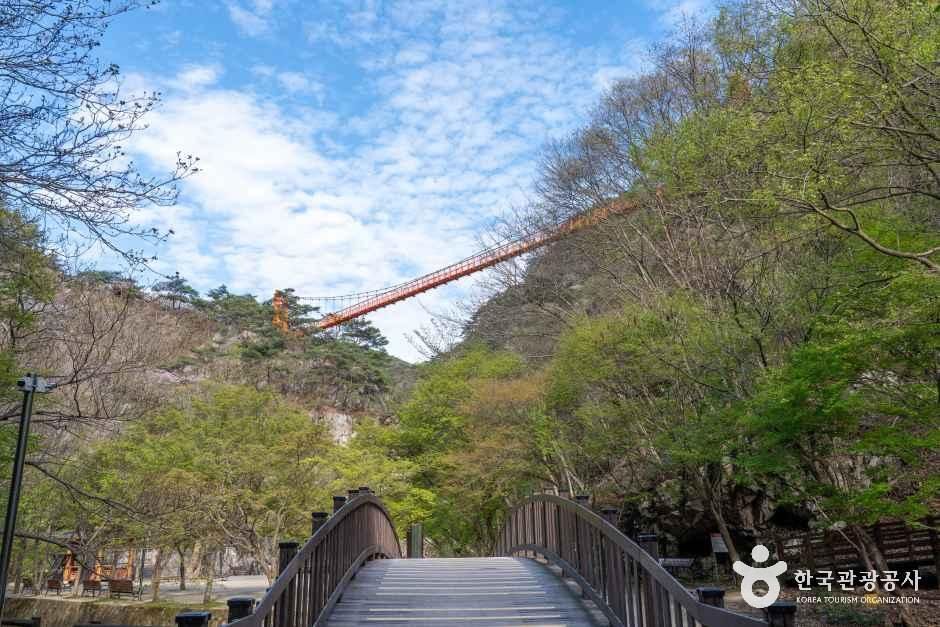 Gangcheonsan County Park