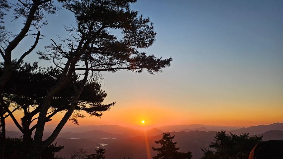 甘岳山日出活动