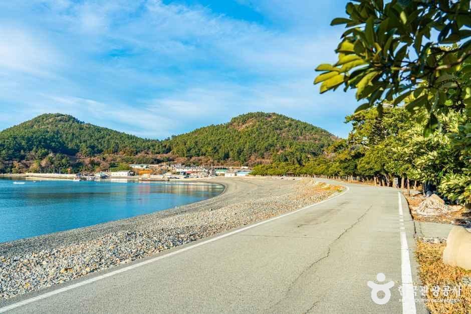 진산리해수욕장