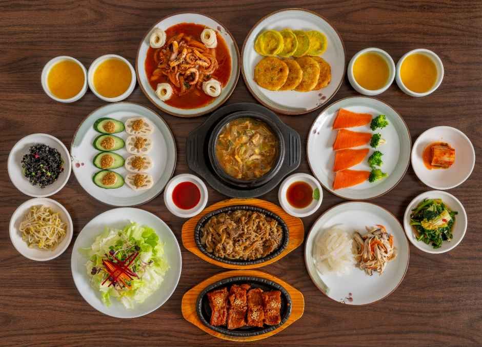 서울_[백년가게]하나로회관 (3).jpg