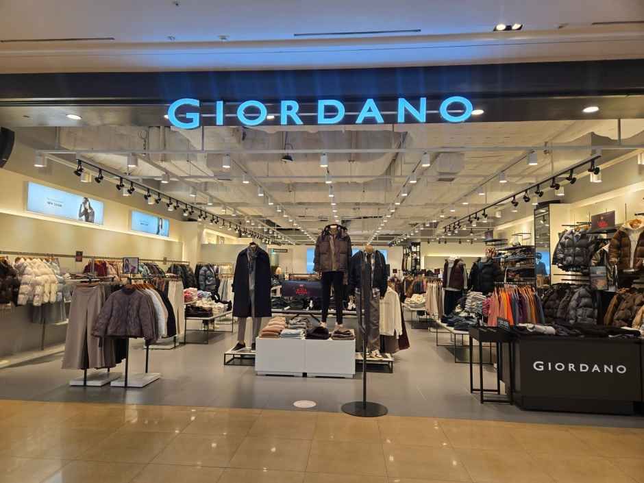 [事後免税店] GIORDANO（ジョルダーノ）・スターフィールドシティウィレ（慰礼）店