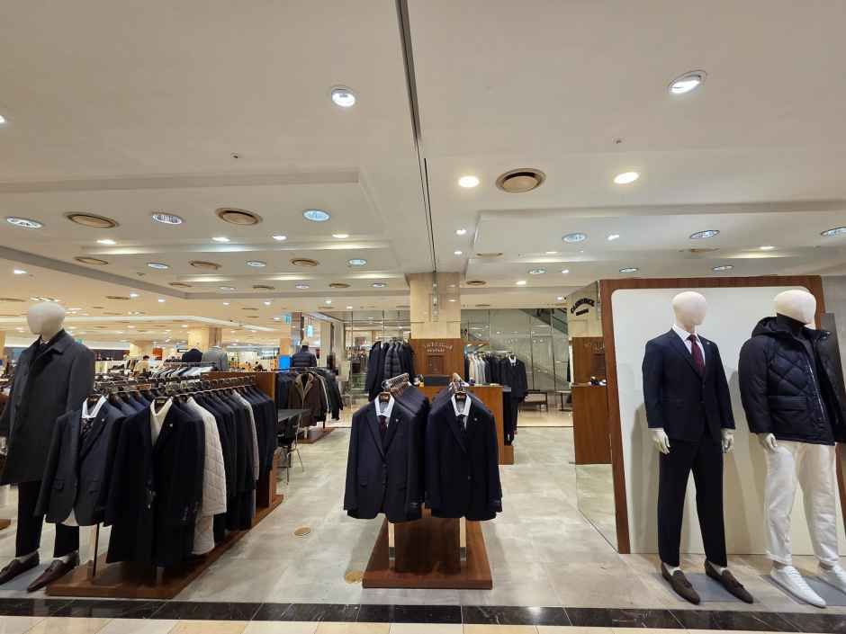 [事後免税店] CAMBRIDGE（ケンブリッジ）・現代百貨店チュンドン（中洞）店(캠브리지 현대백화점 중동점)