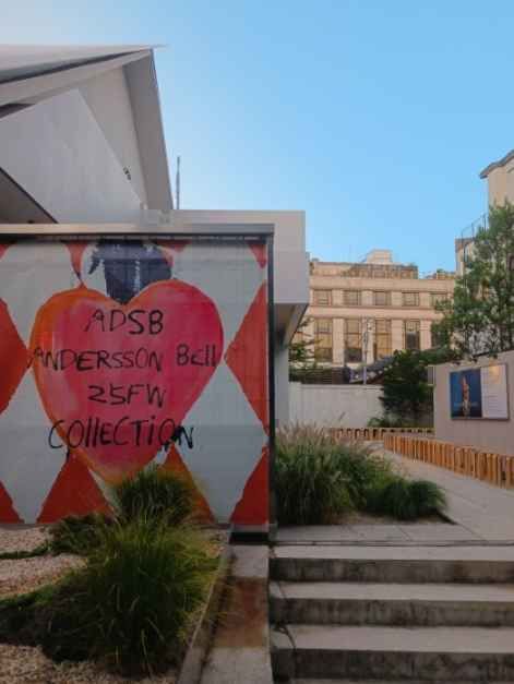 [事後免税店]ANDERSSON BELL（アンダーソンベル）・キョンボックン（景福宮）フラッグシップストア(앤더슨벨 경복궁 플래그쉽 스토어)