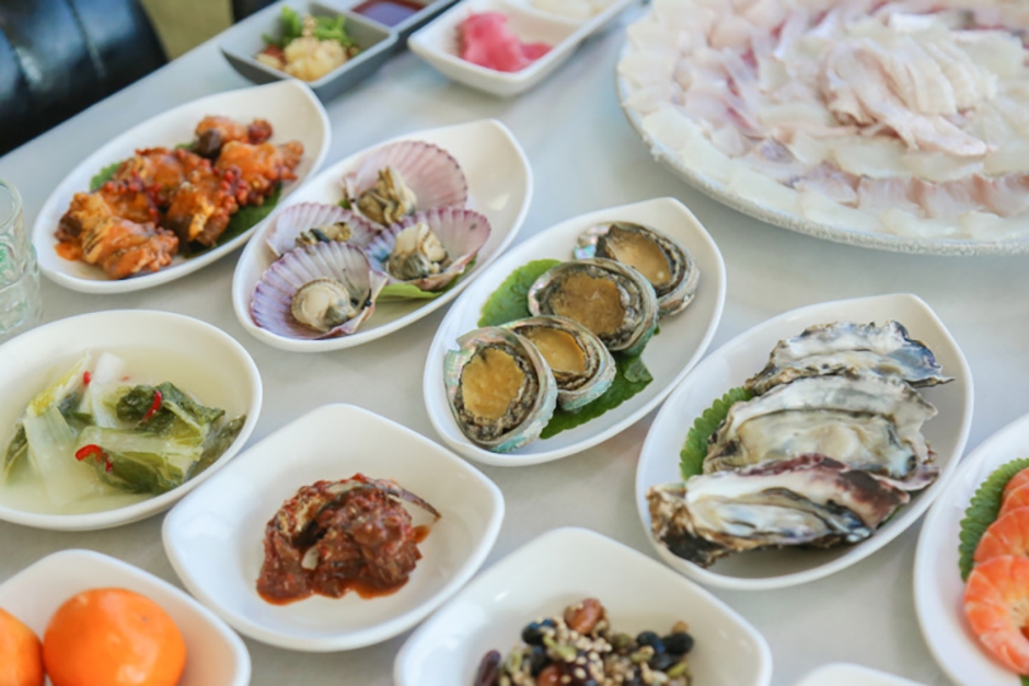 Ihwajang Sashimi House