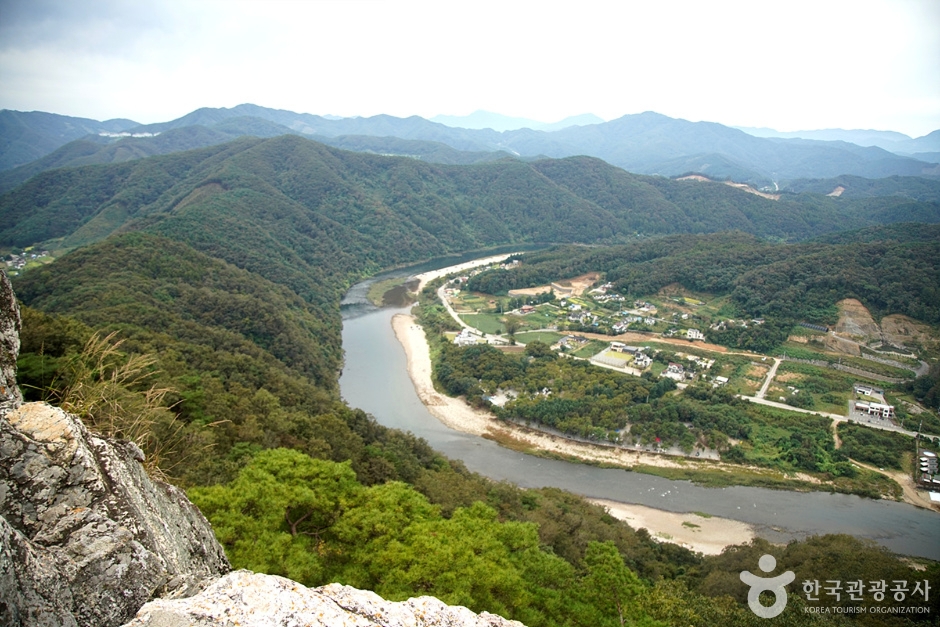八峰山（洪川）