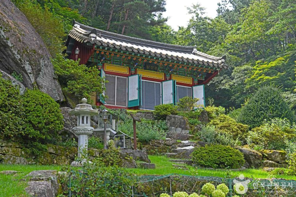 昌徳庵(南元)