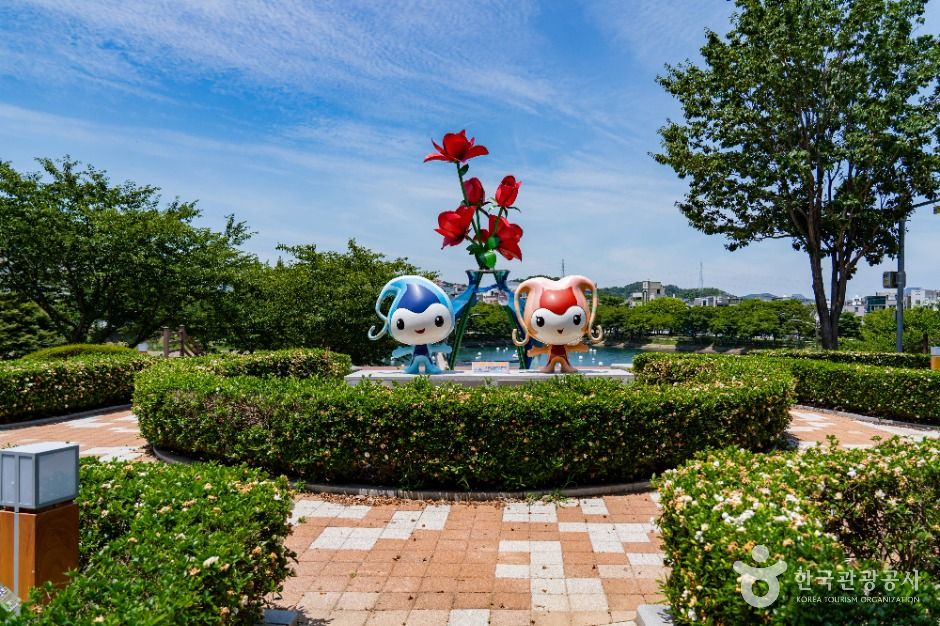 Seongsan Park
