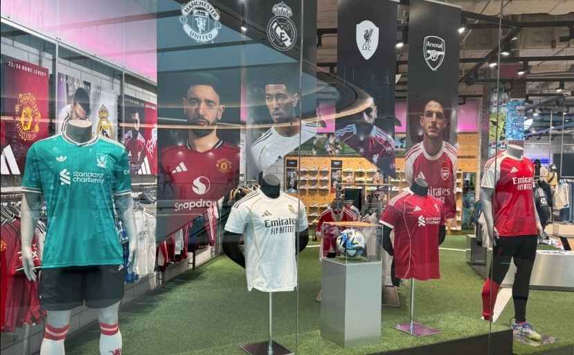 [事後免税店] adidas（アディダス）・スターフィールドアンソン（安城）店(아디다스 스타필드 안성점)