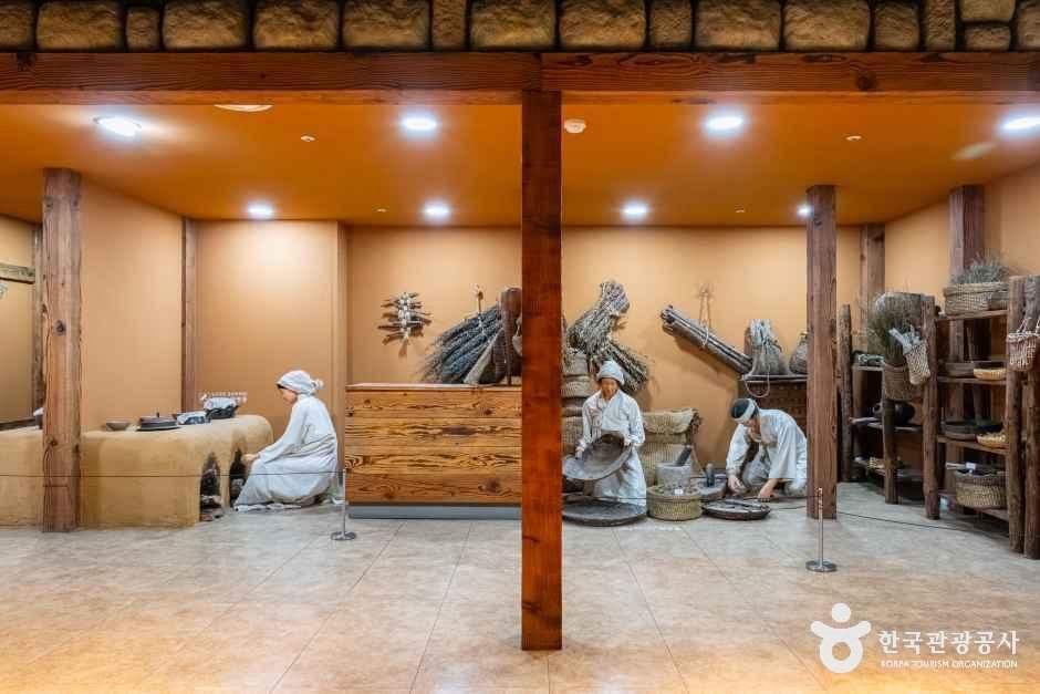 대구_중구_대구 약령시 한의약박물관_내부_2.jpg