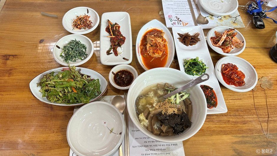 봉화_산수유길사이로 (5).jpg