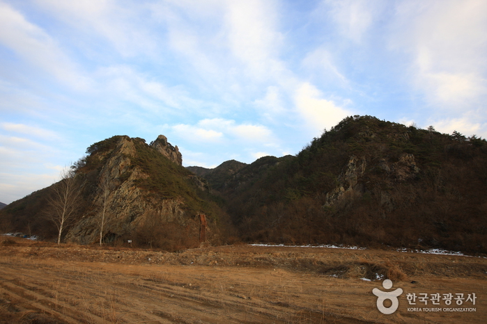 아미산(군위) 아미산(군위)