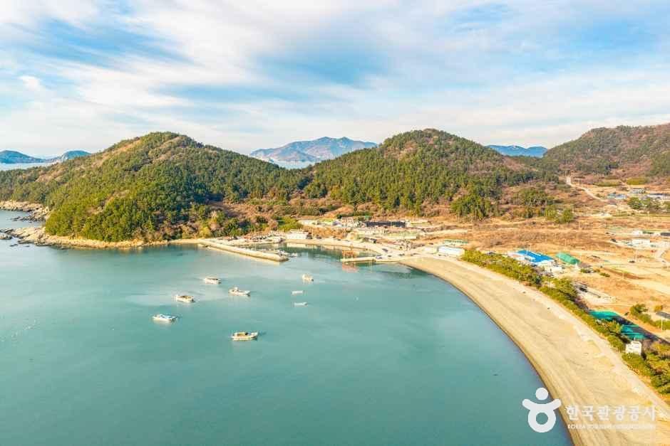 진산리해수욕장