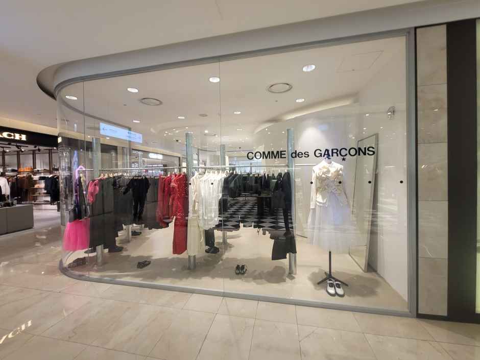 Comme des Garçons Women's Collection Hyundai Department Store Trade Center Branch [Tax Refund Shop](꼼데가르송 여성 컬렉션 현대백화점 무역센터점)