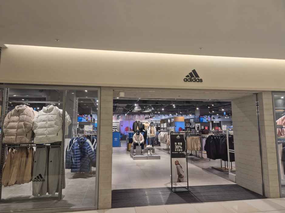 [事后免税店]阿迪达斯 乐天奥特莱斯清州店(아디다스 롯데아울렛 청주점)