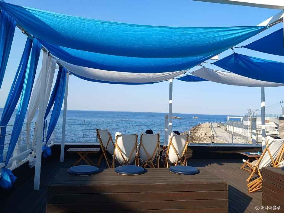 속초_어나더블루 (10).jpg