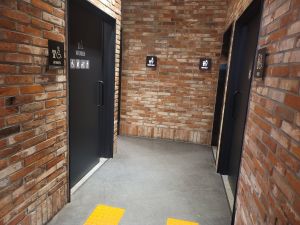 광주여성영화제_장애인 화장실 입구