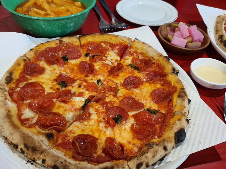 Jacob's Pizzeria