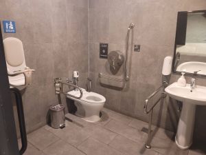 광주여성영화제_장애인 화장실 입구2