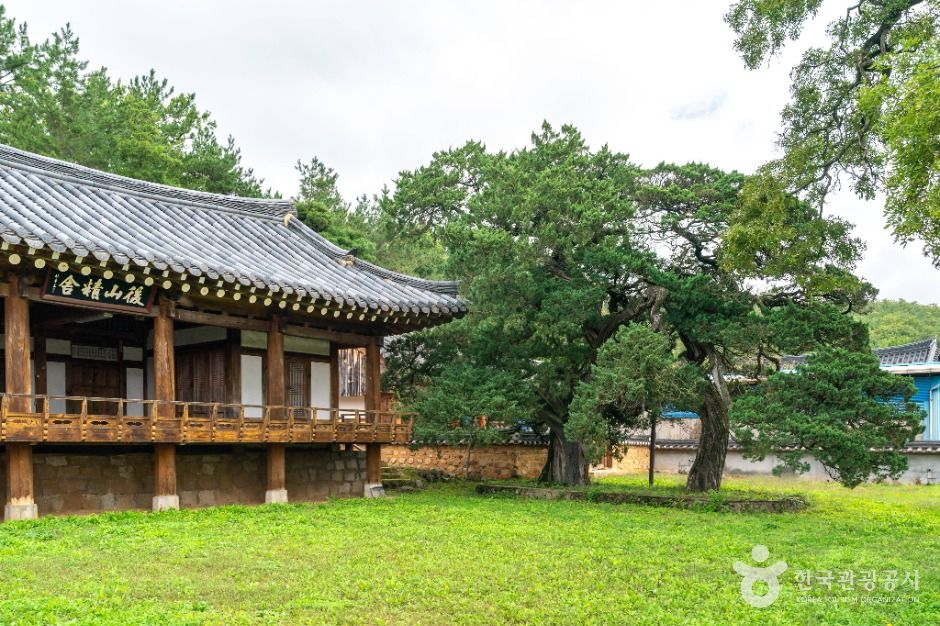 後山精舎