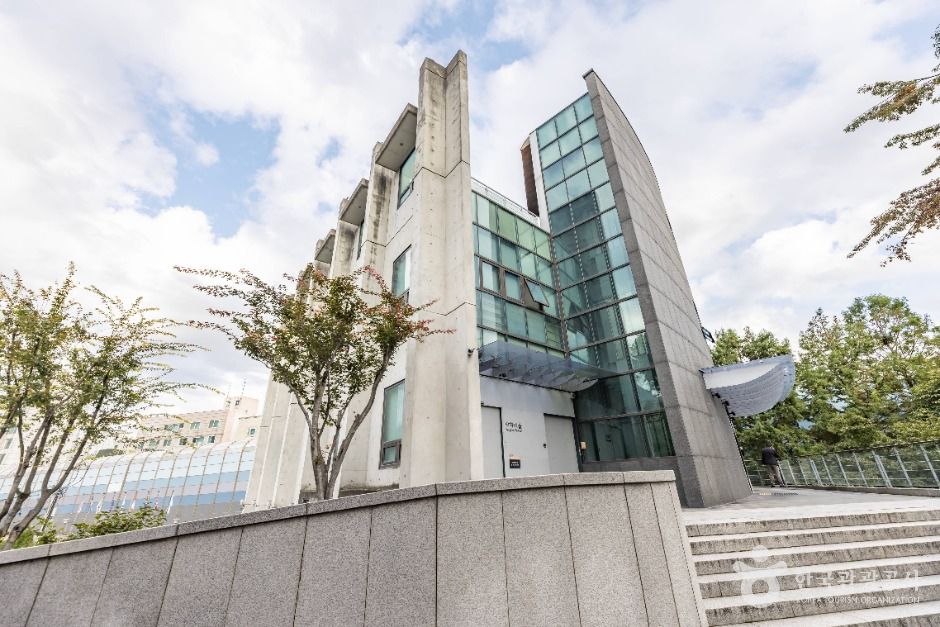 楊花津ホール展示館