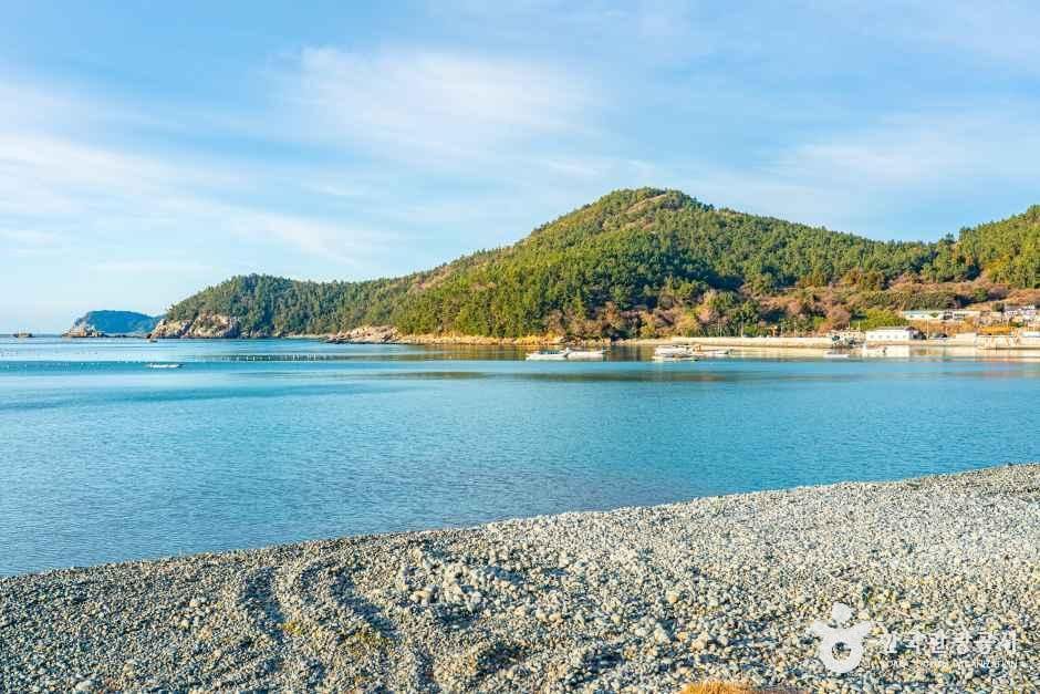 진산리해수욕장