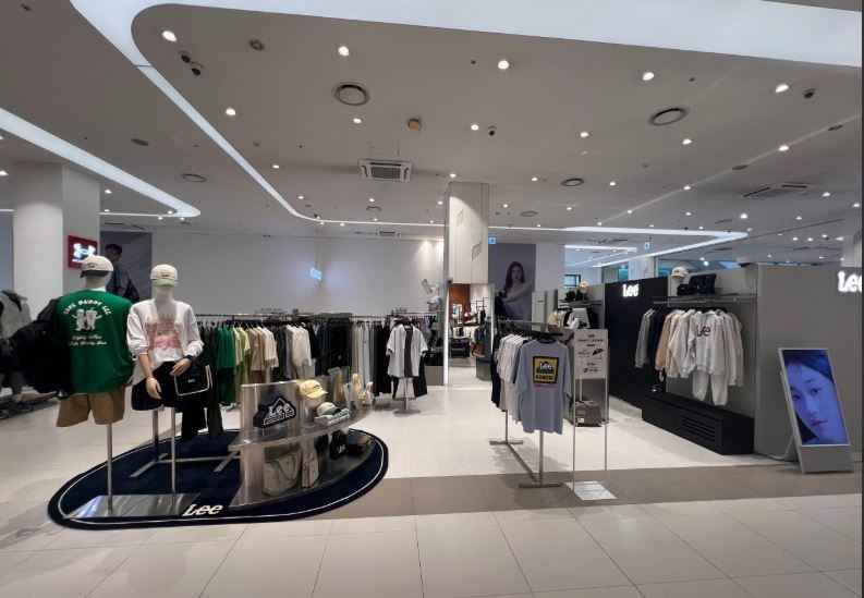 [事後免税店] Lee（リー）・ロッテプレミアムアウトレットパジュ（坡州）店(Lee 롯데프리미엄아울렛 파주점)