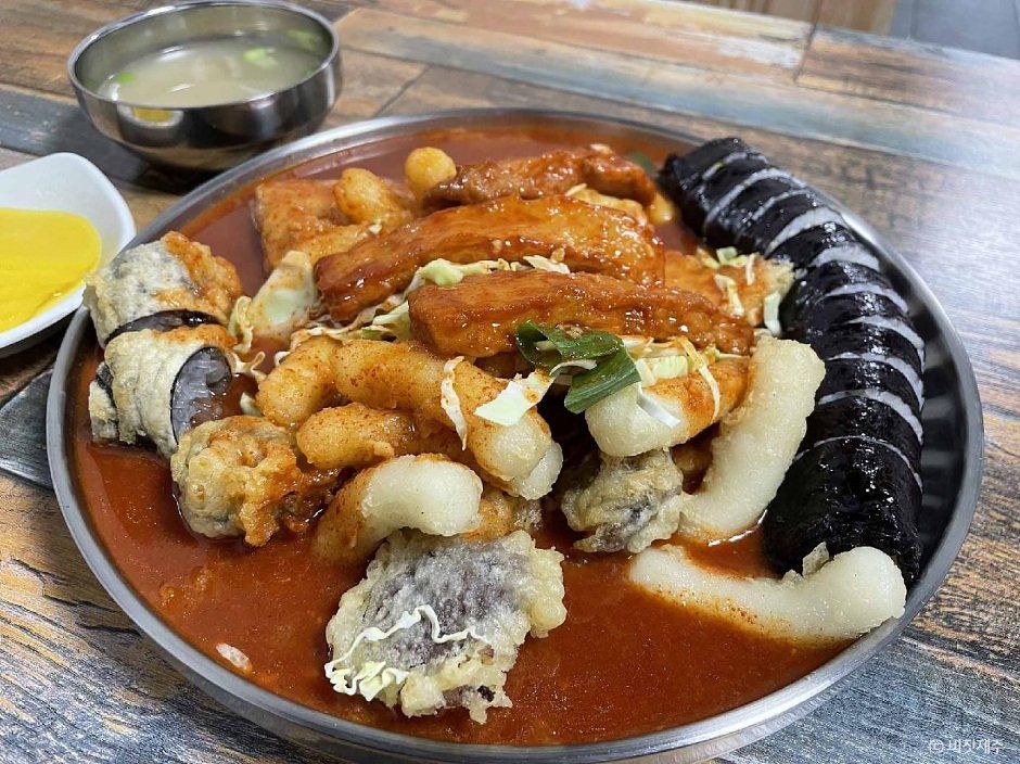 짱구분식 사진 5