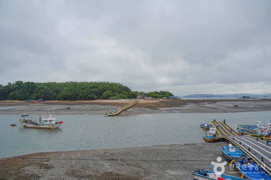 Daeya Island Pier