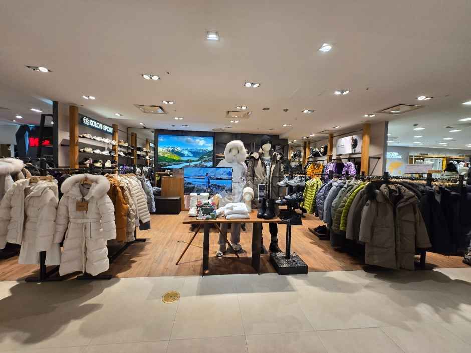 코오롱스포츠 AK플라자 분당점