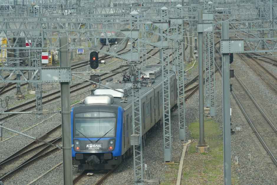 2024年12月から運転を開始した大慶線の2両編成の392000系電車