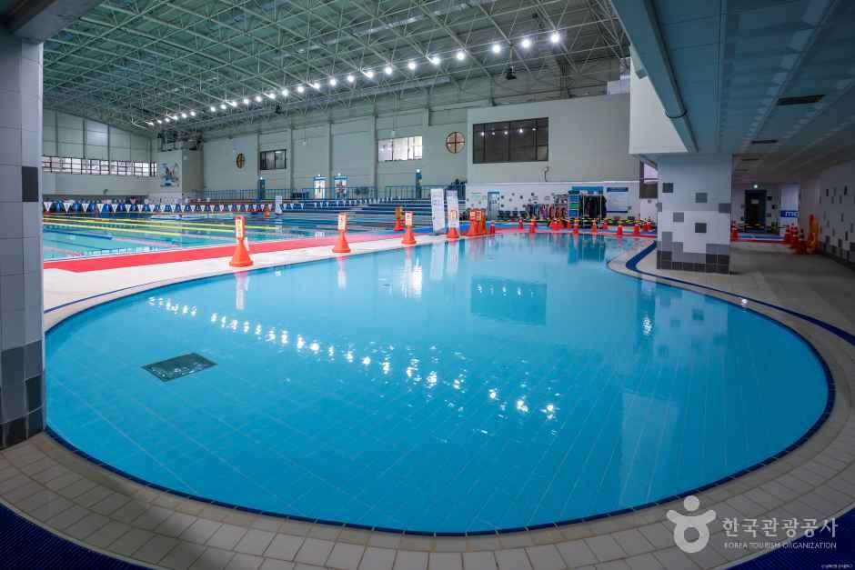 안산올림픽기념관 수영장
