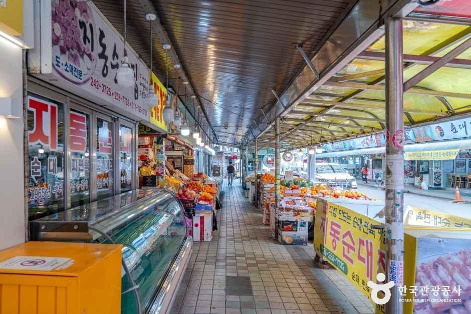 Jidong Market 5