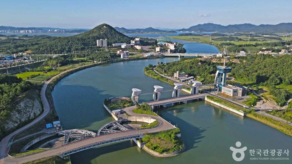 灵岩湖(候鸟栖息地)