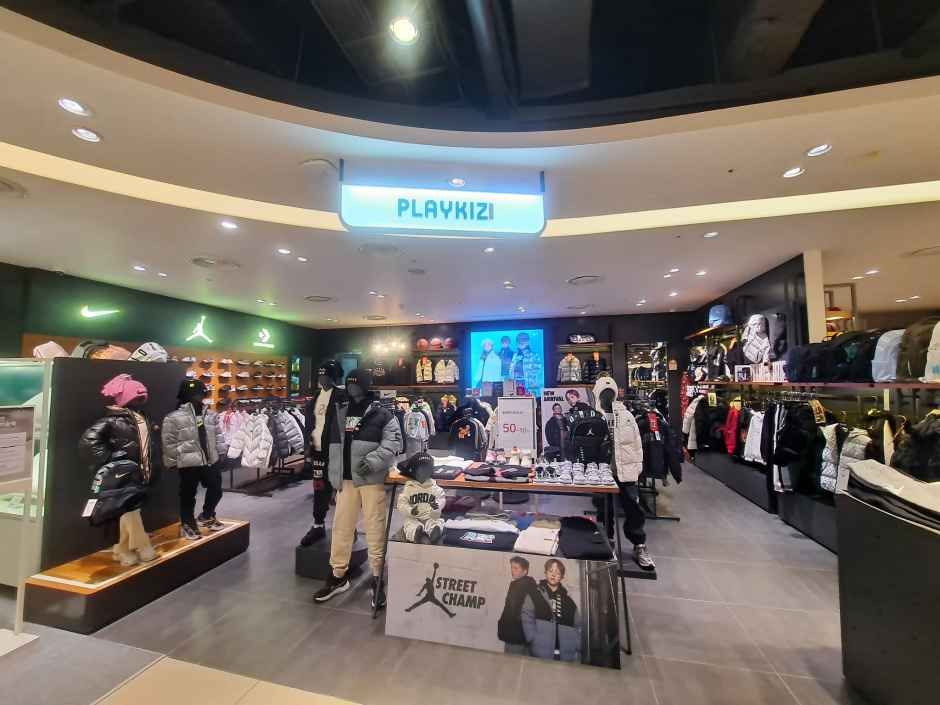 Playkiz Pro Hyundai Outlet Dongdaemun Branch [Tax Refund Shop](플레이키즈프로 현대아울렛 동대문점)