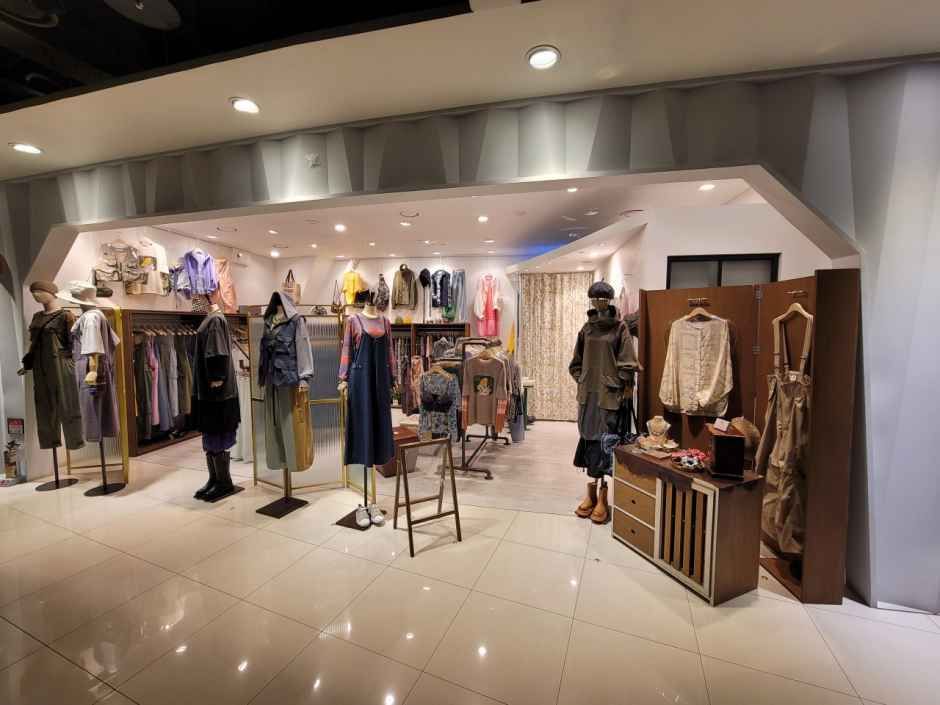 [事後免税店]メルシーブラウン・DOOTA MALL（ドゥータモール）店
