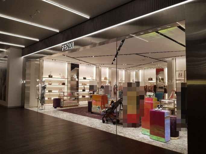 [事後免税店] FENDI（フェンディ）・ギャラリア百貨店クァンギョ（光教）店(펜디 갤러리아백화점 광교점)