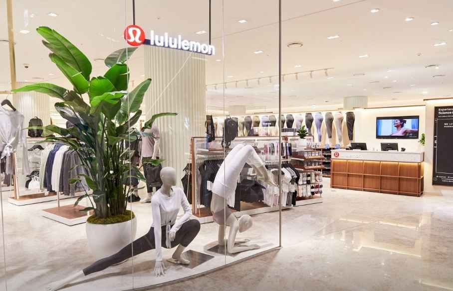 Lululemon 现代百货 板桥店