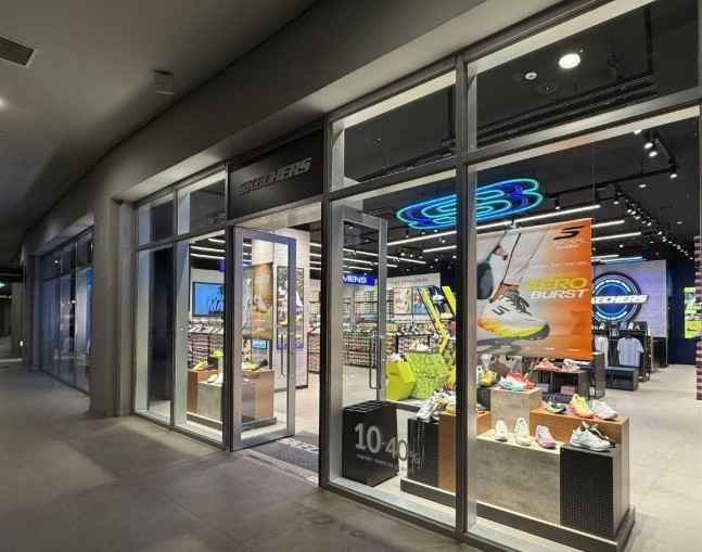 [事後免税店] SKECHERS（スケッチャーズ）・ロッテプレミアムアウトレットキムヘ（金海）店(스케쳐스 롯데프리미엄아울렛 김해점)