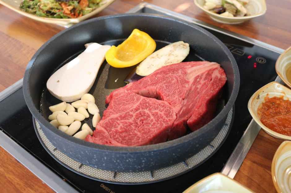 뜨랑한우 노은본점