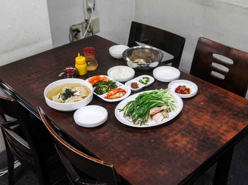 서울_만포막국수 (1).jpg