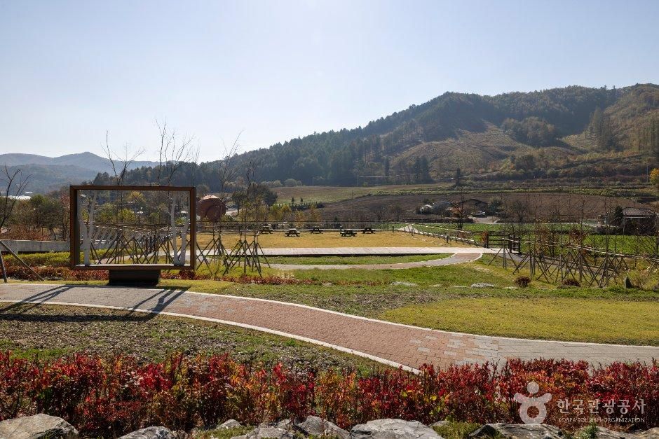 문학의 향기 따라 걷는 봉평 낭만 산책_강원_평창_효석 달빛언덕_5.jpg